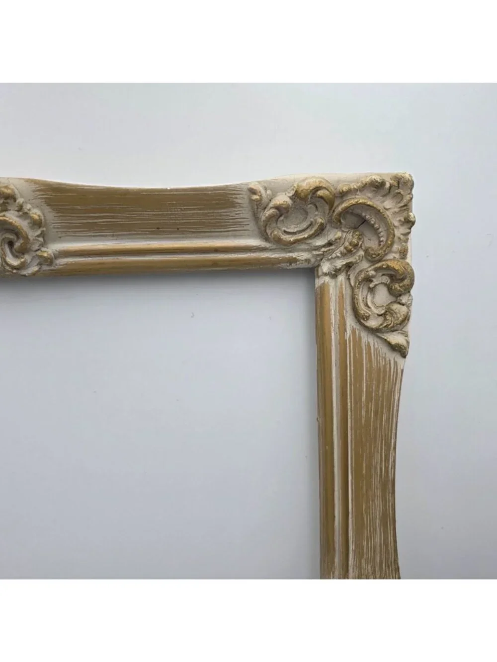 Vintage Ornate Baroque Style Gold & White Picture Frame 10